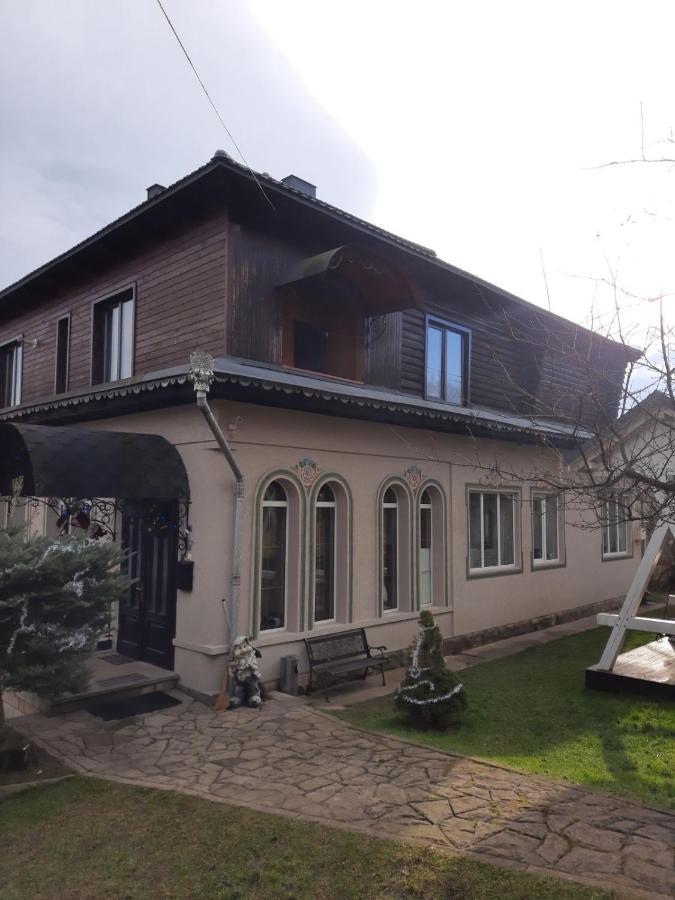 Садиба У Крайлюків Yaremche Exterior foto